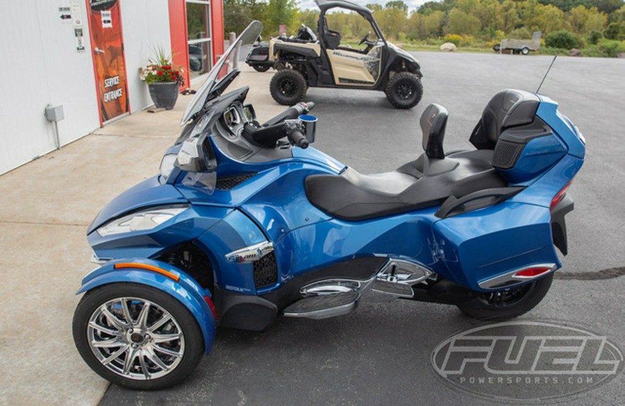 2018 Can-Am Spyder RT 6-Speed Semi-Automatic With Reverse (SE