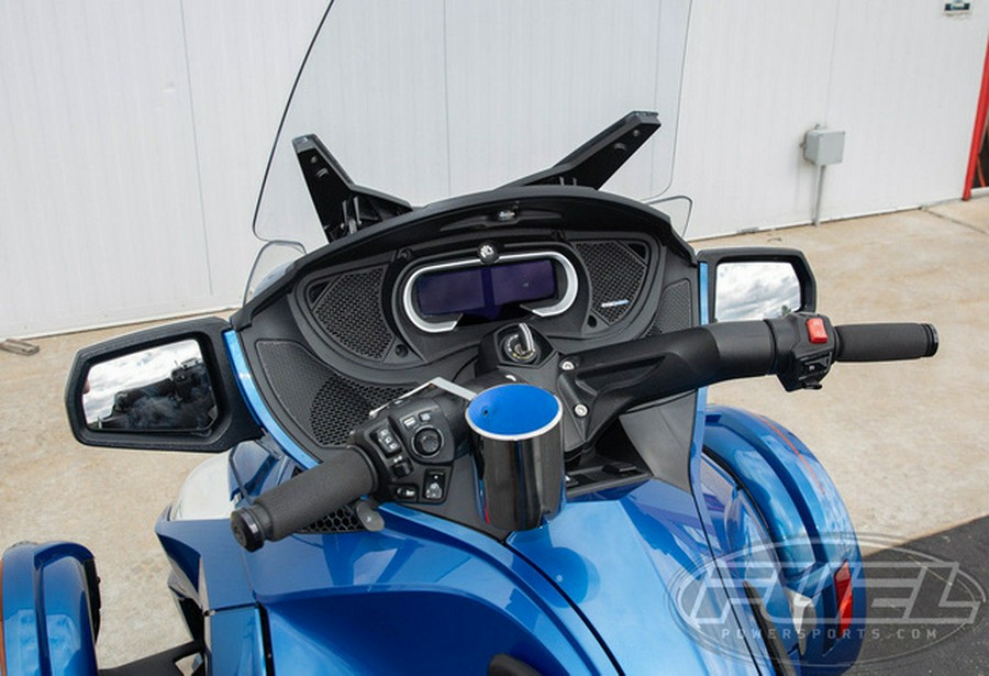 2018 Can-Am Spyder RT 6-Speed Semi-Automatic With Reverse (SE