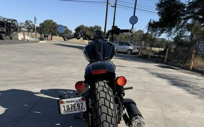 2025 Indian Motorcycle® Scout® Bobber Black Metallic