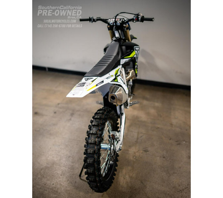 2025 Triumph TF 450-RC Edition Jet Black/Pure White