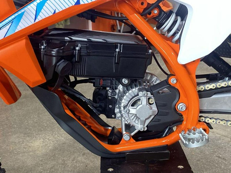 2024 KTM SX-E 3