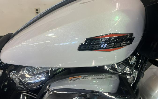 2024 Harley-Davidson Road Glide® White Onyx Pearl FLTRX