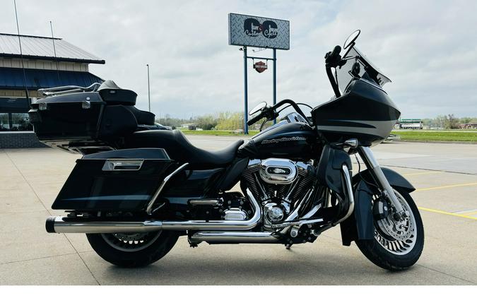 2013 Harley-Davidson® ROAD GLIDE ULTRA 103