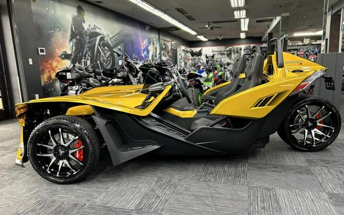 2024 Polaris Slingshot® Slingshot® R AutoDrive Gold Rush