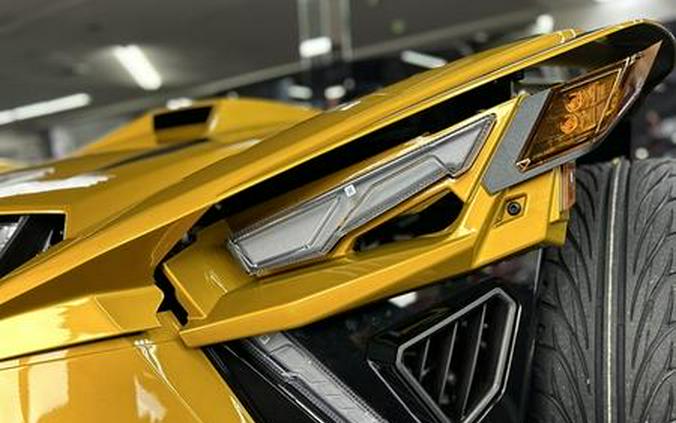 2024 Polaris Slingshot® Slingshot® R AutoDrive Gold Rush