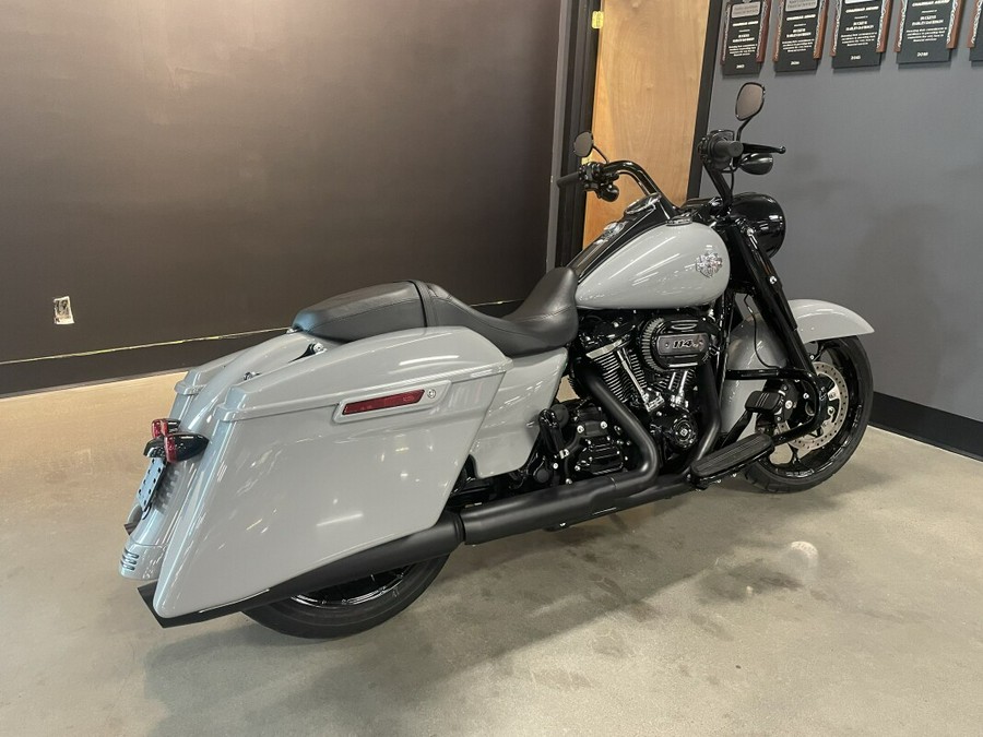 2025 Harley-Davidson® Road King® Special Billiard Gray