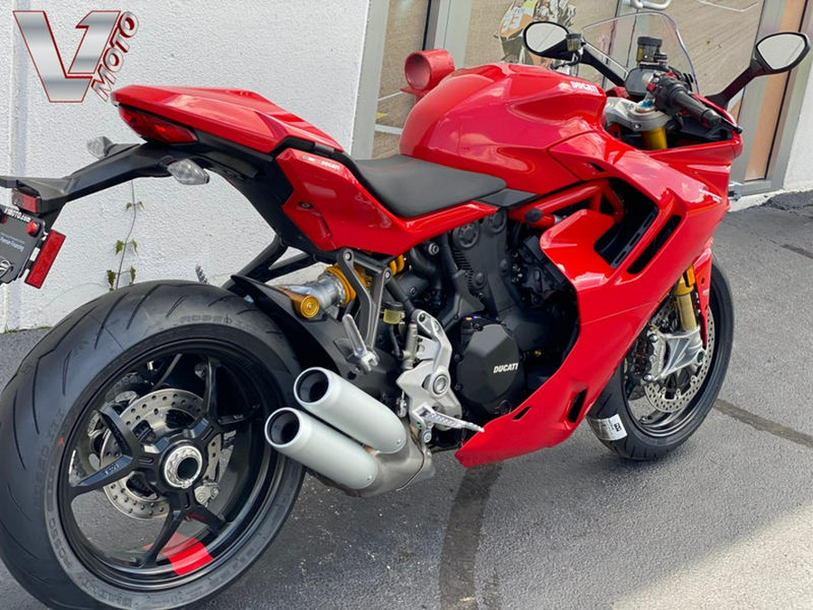 2024 Ducati Supersport 950 S Red