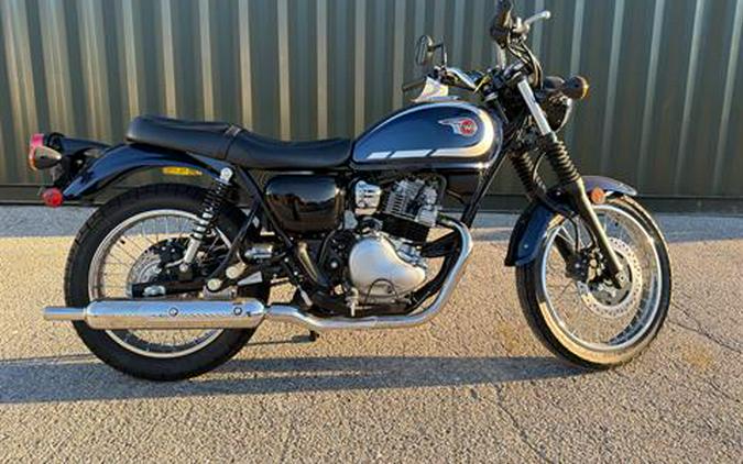 2025 Kawasaki W230 ABS