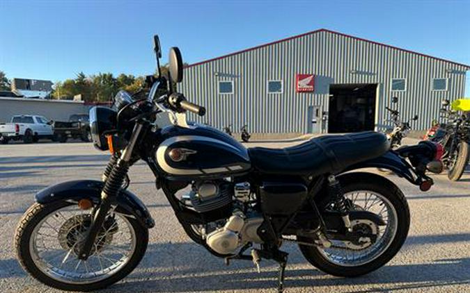 2025 Kawasaki W230 ABS