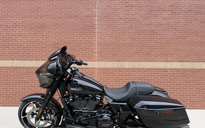 2026 Harley-Davidson® Street Glide® Vivid Black Black Trim