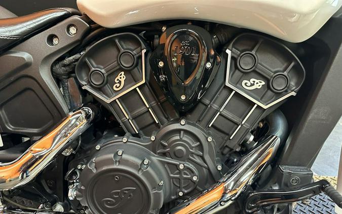 2017 Indian Scout Sixty Pearl White