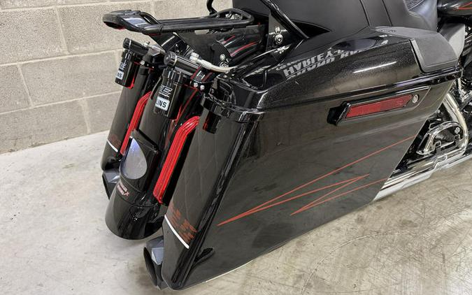 2017 Harley-Davidson® FLHXSE - CVO™ Street Glide®