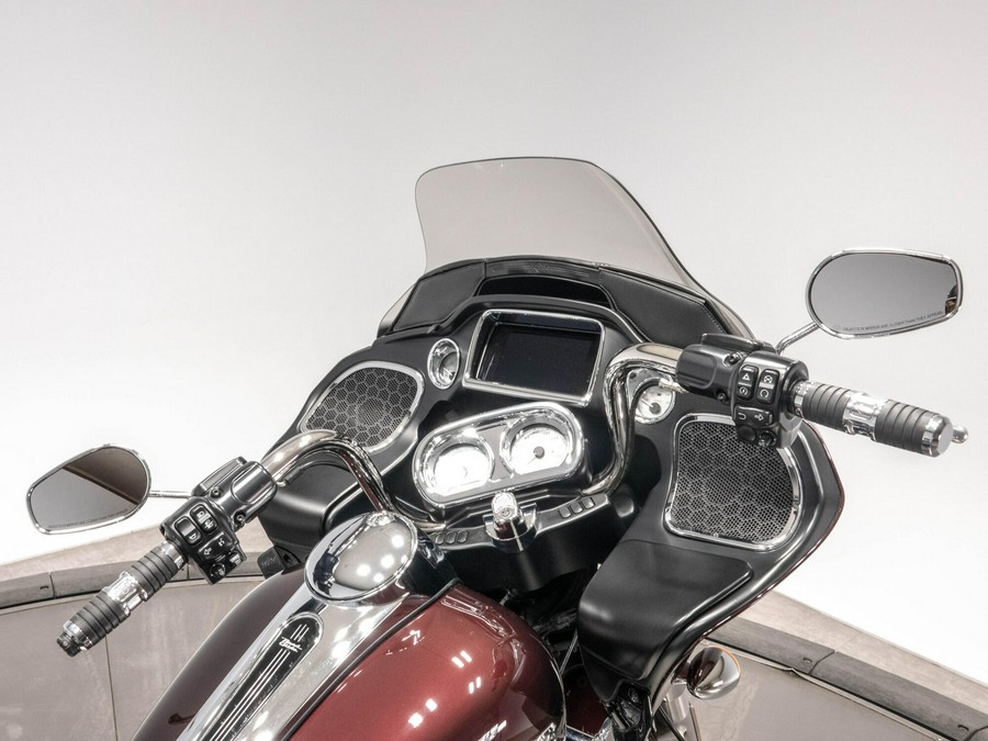 2019 HARLEY-DAVIDSON FLTRX ROAD GLIDE in Twisted Cherry