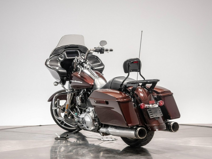 2019 HARLEY-DAVIDSON FLTRX ROAD GLIDE in Twisted Cherry