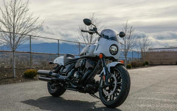 2024 Indian Motorcycle® Sport Chief Ghost White Metallic Smoke