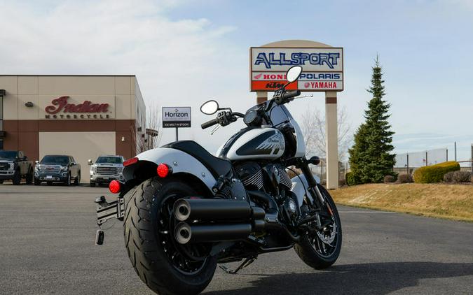 2024 Indian Motorcycle® Sport Chief Ghost White Metallic Smoke