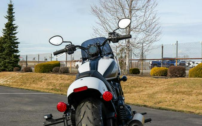 2024 Indian Motorcycle® Sport Chief Ghost White Metallic Smoke