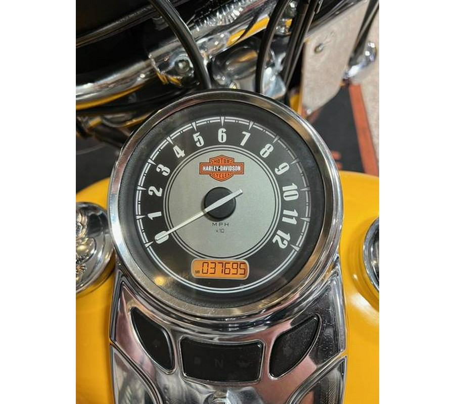 2011 Harley-Davidson® FLSTC - Heritage Softail® Classic