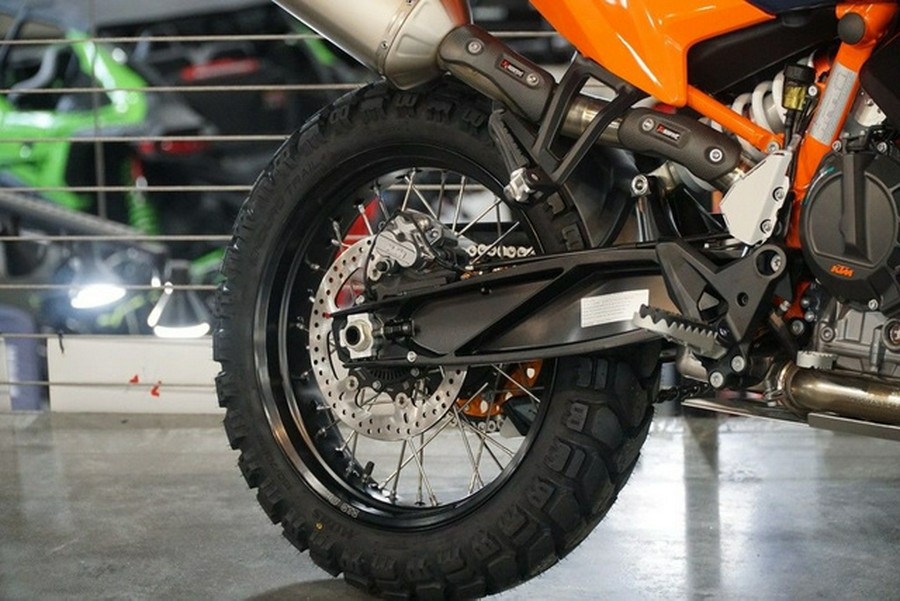 2027 KTM Adventure 890 R Rally