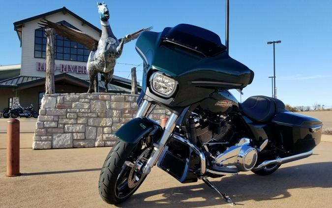 2024 Harley-Davidson® Street Glide® Alpine Green