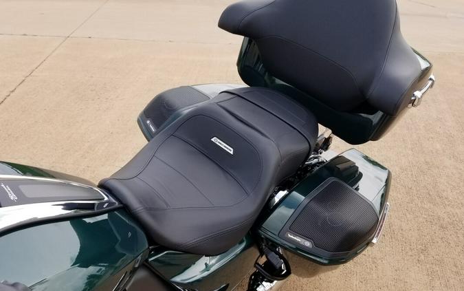 2024 Harley-Davidson® Street Glide® Alpine Green