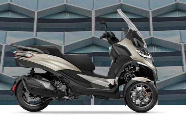 2025 Piaggio MP3 Maxi 530 HPE Exclusive