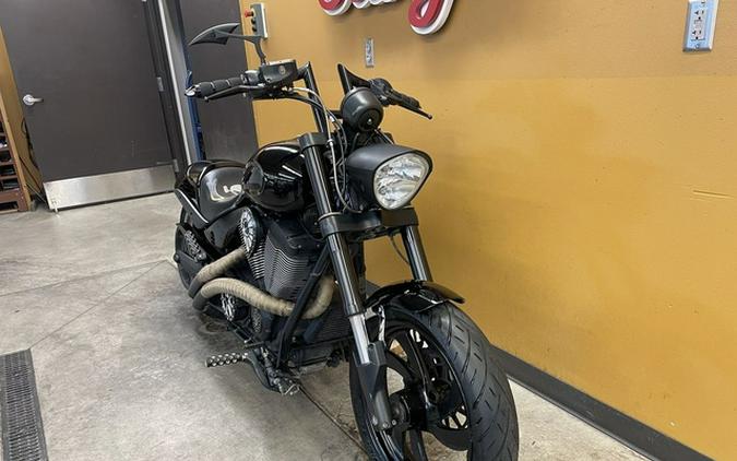 2013 Victory Motorcycles Hammer 8-Ball Solid Black