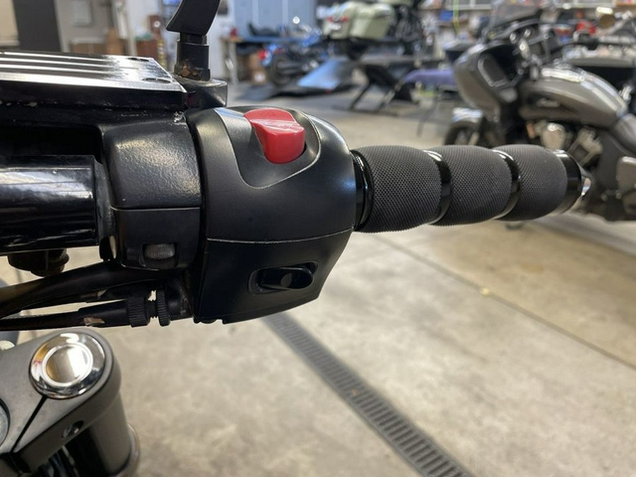 2013 Victory Motorcycles Hammer 8-Ball Solid Black