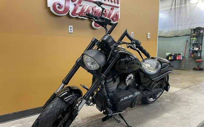 2013 Victory Motorcycles Hammer 8-Ball Solid Black
