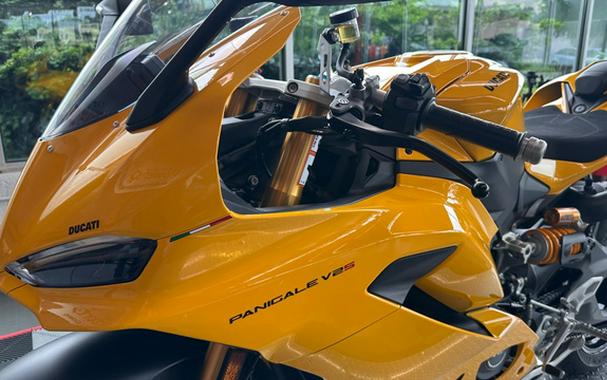 2026 Ducati Panigale V2 S