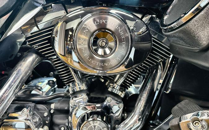 2004 Harley-Davidson® Electra Glide® Ultra Classic® BLACK W/PINSTRIPE