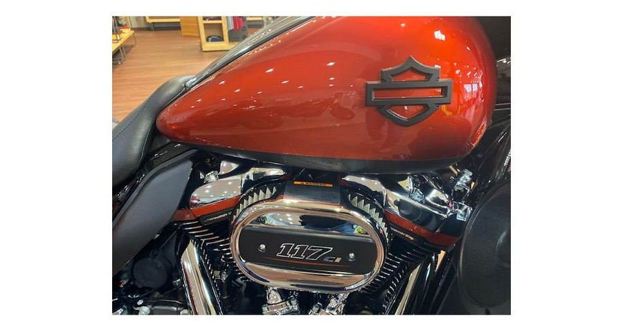 2018 Harley-Davidson® CVO STREET GLIDE