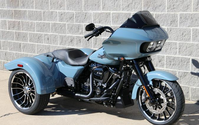 FLTRT 2024 Road Glide 3