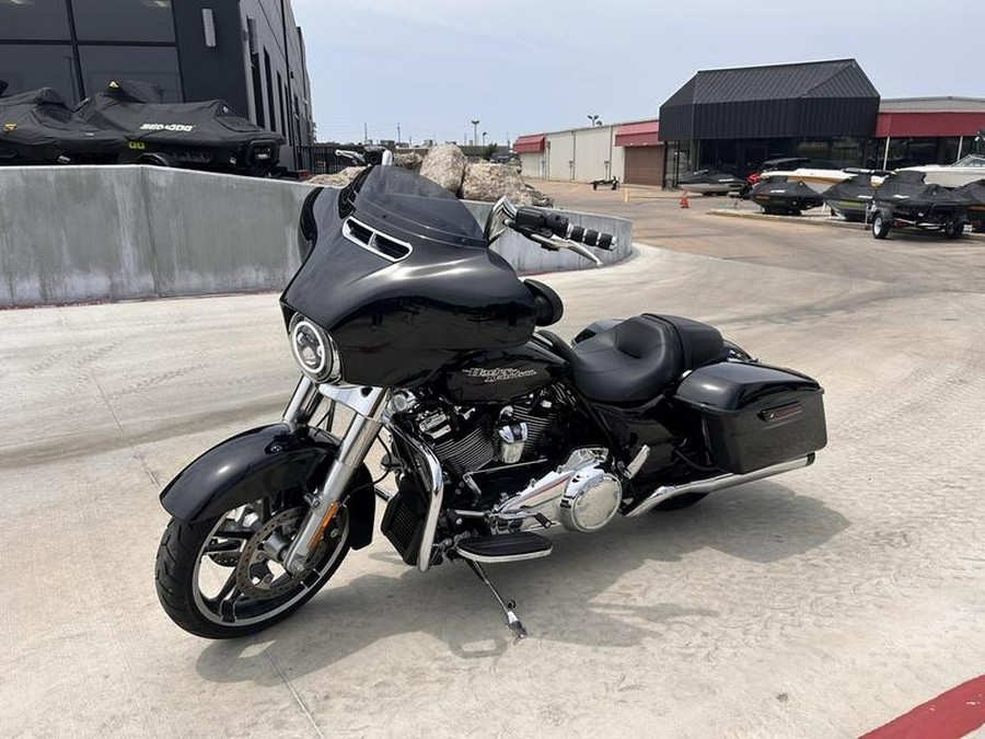 2018 Harley-Davidson® FLHX - Street Glide®