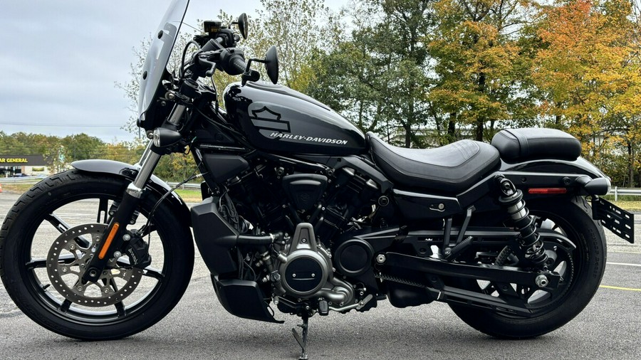 RH975 2022 Nightster™