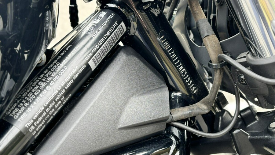 RH975 2022 Nightster™