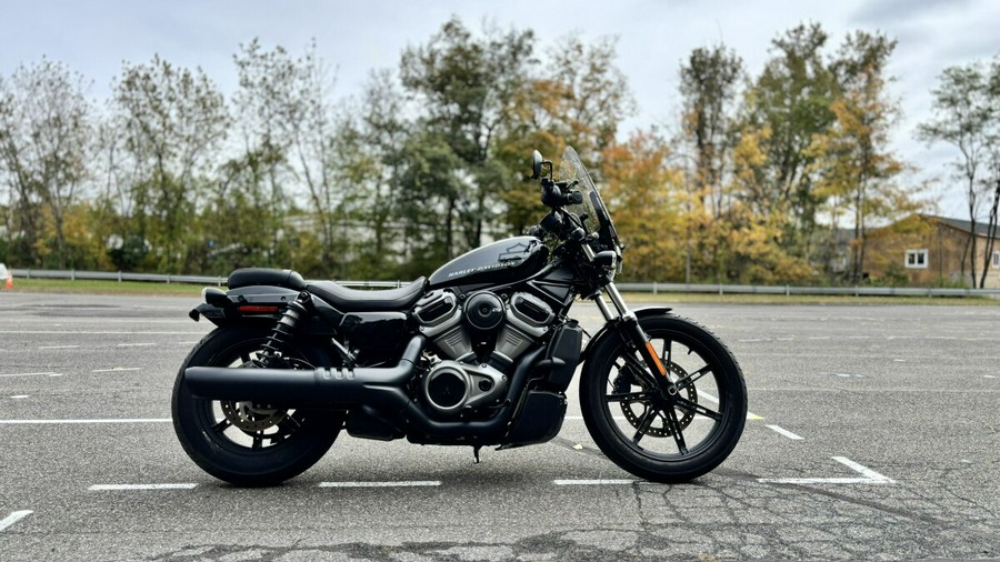 RH975 2022 Nightster™