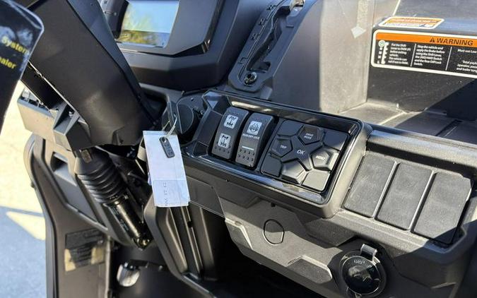 2026 Can-Am® Defender MAX XT HD9