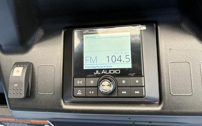 2026 Can-Am® Defender MAX XT HD9