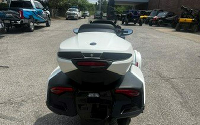 2026 Can-Am Spyder RT STS