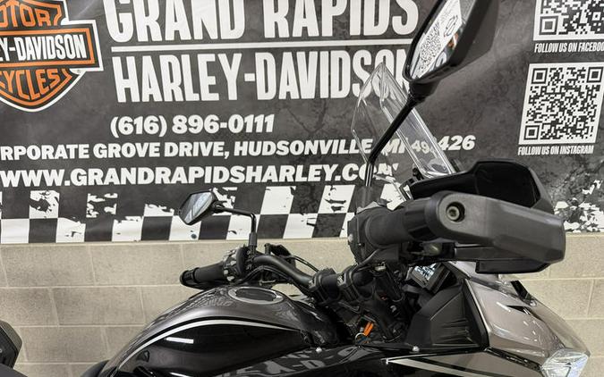 2023 Kawasaki Versys® 1000 SE LT+