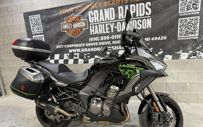 2023 Kawasaki Versys® 1000 SE LT+
