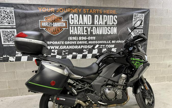 2023 Kawasaki Versys® 1000 SE LT+