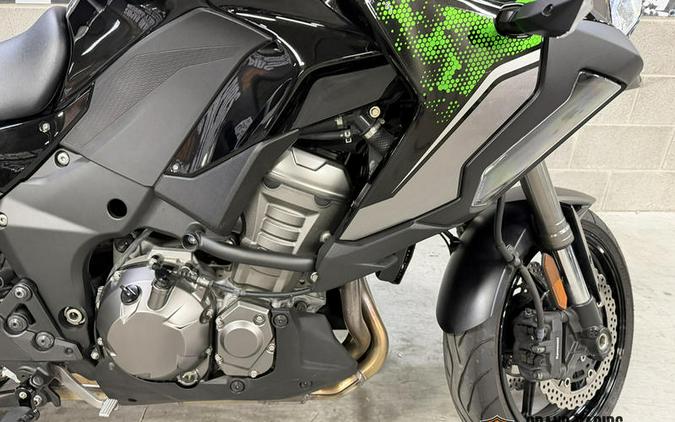 2023 Kawasaki Versys® 1000 SE LT+