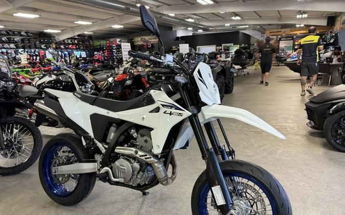 2026 Suzuki DR-Z 4SM
