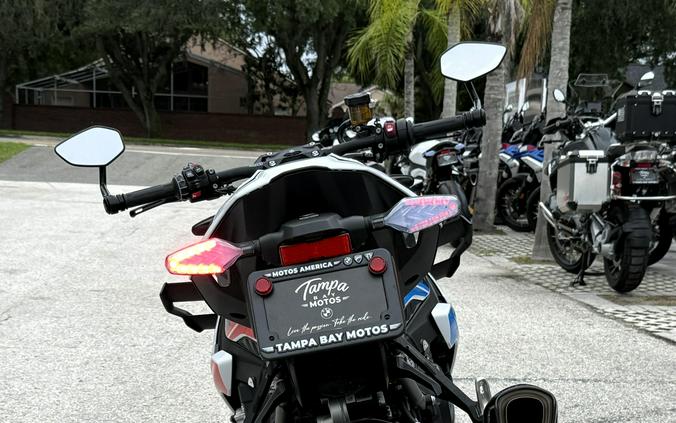 2026 BMW M 1000 R