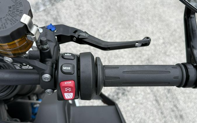 2026 BMW M 1000 R
