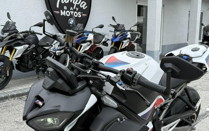 2026 BMW M 1000 R
