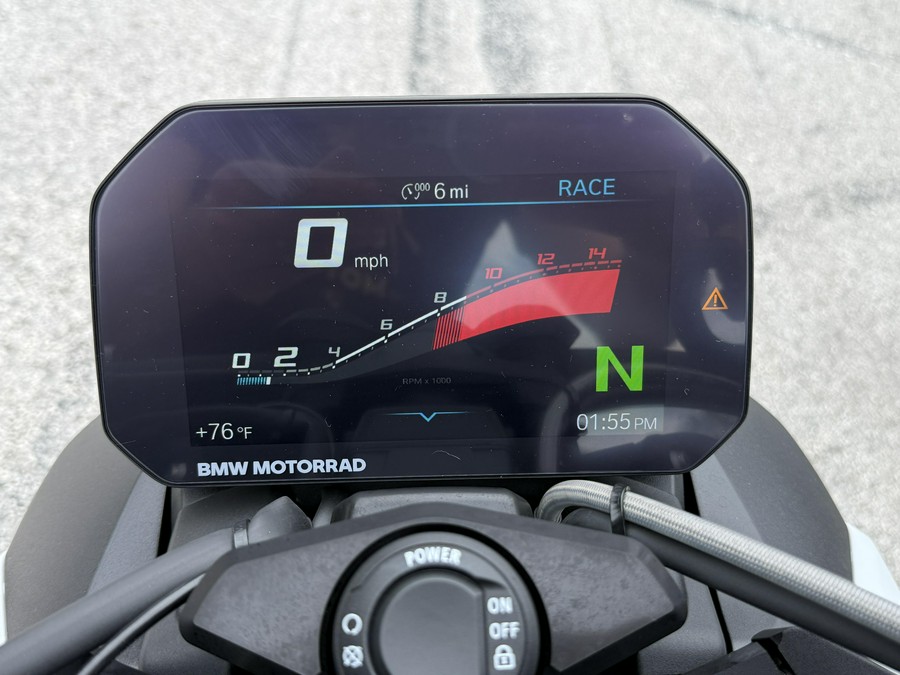 2026 BMW M 1000 R