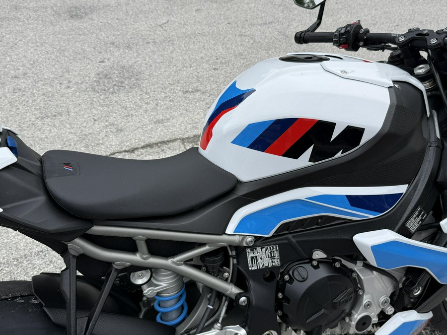 2026 BMW M 1000 R